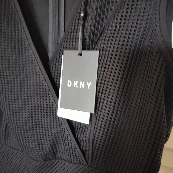 DKNY Women's Black Sleeveless Dress Black Lining Mesh Overlay Zip Back Size 8 - Picture 3 of 16